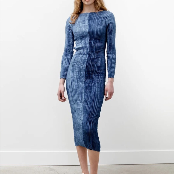 Azur Silk Plissé dress, Indigo two tone, M - Picture 2 of 8